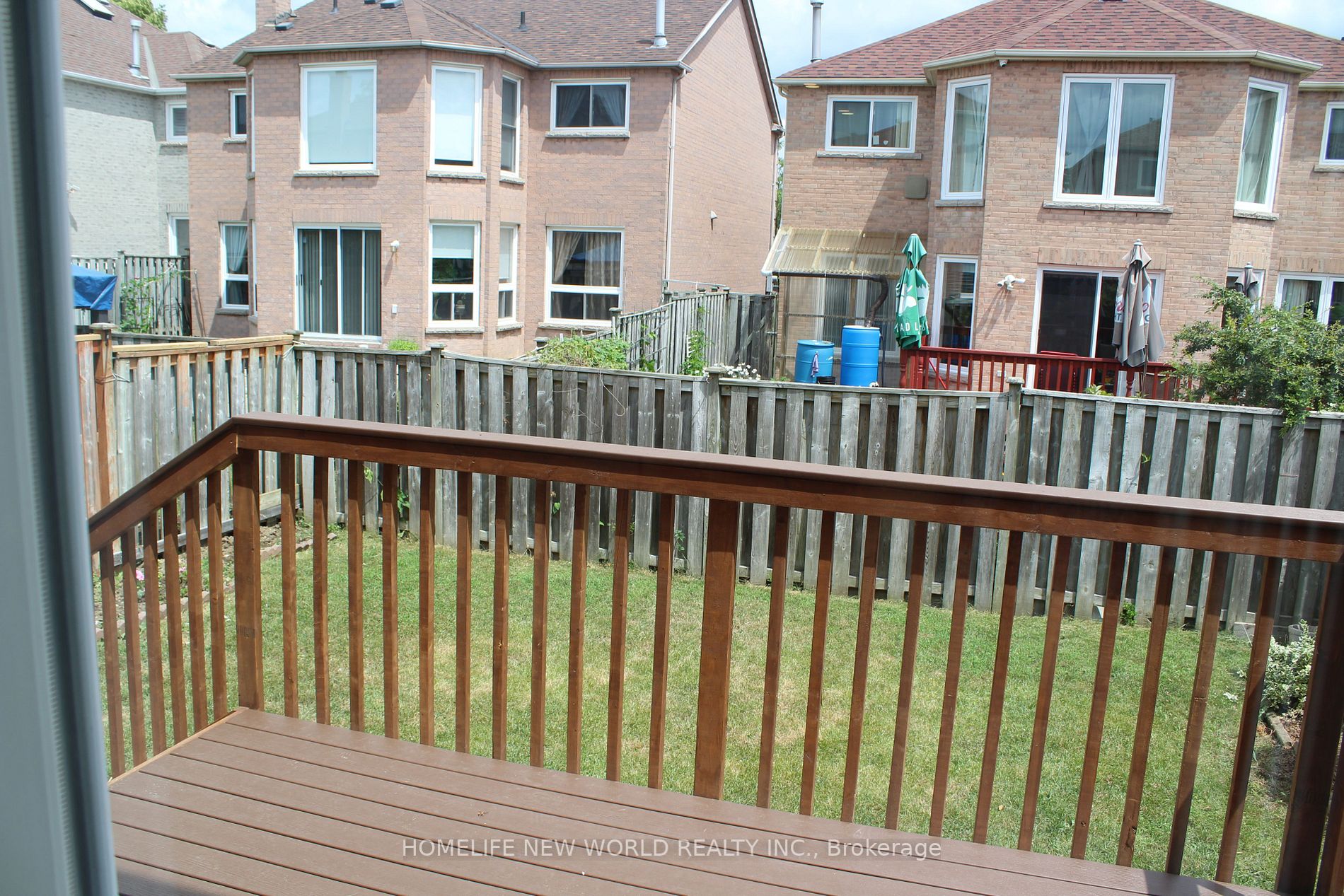 27 Shallowford Crt, #Upper