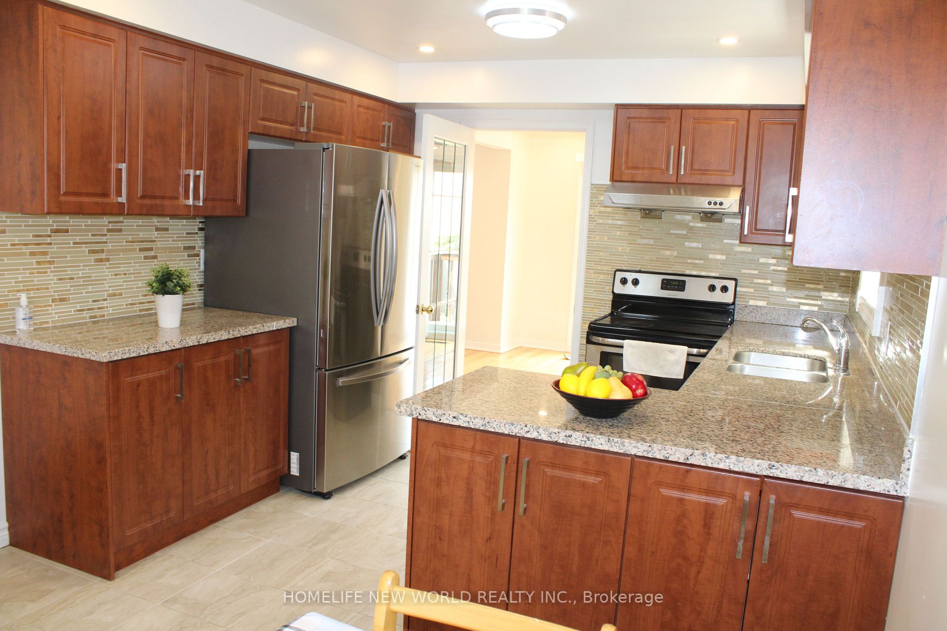 27 Shallowford Crt, #Upper