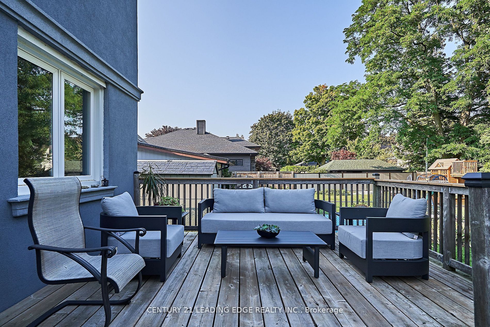 17 Scarborough Heights Blvd