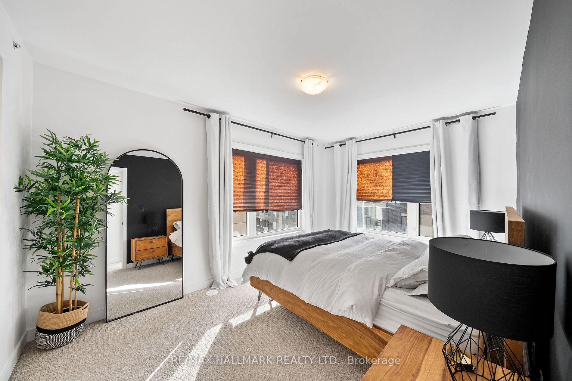 1555 Kingston Rd, #319
