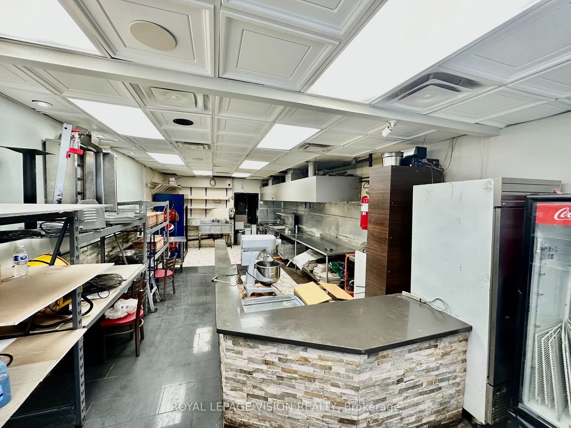 1040 Simcoe St, ##7