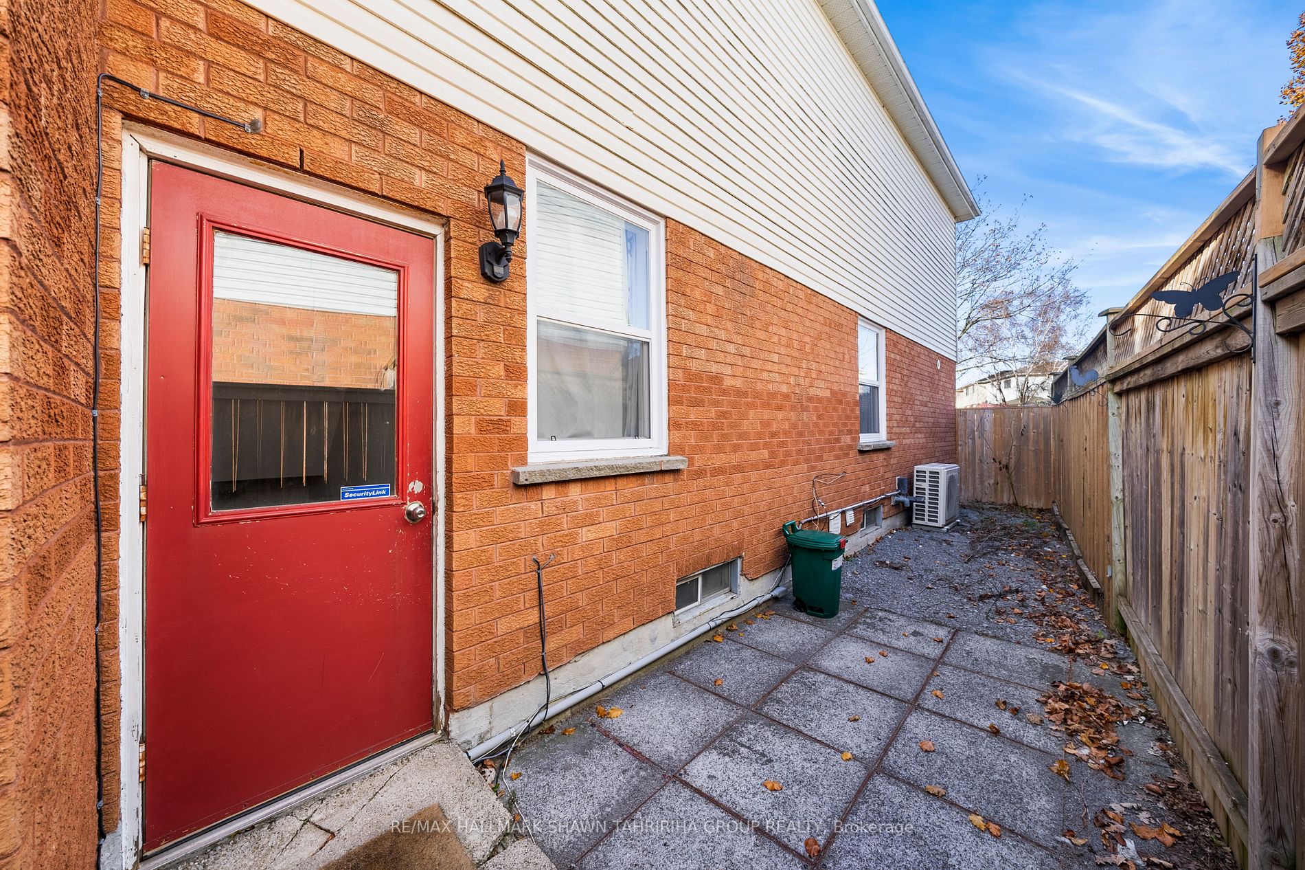 65 Stuart Rd