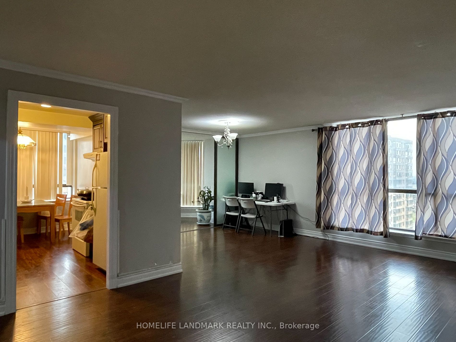 25 Bamburgh Circ, #1735