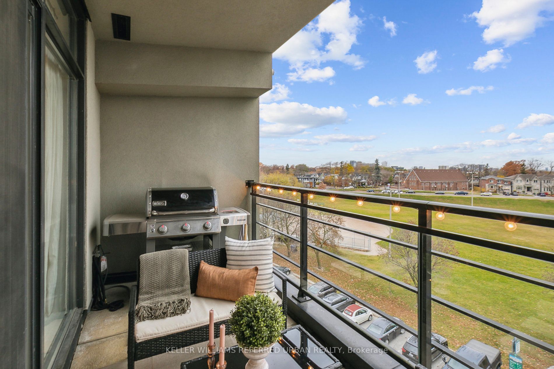 160 Fallingbrook Rd, #306