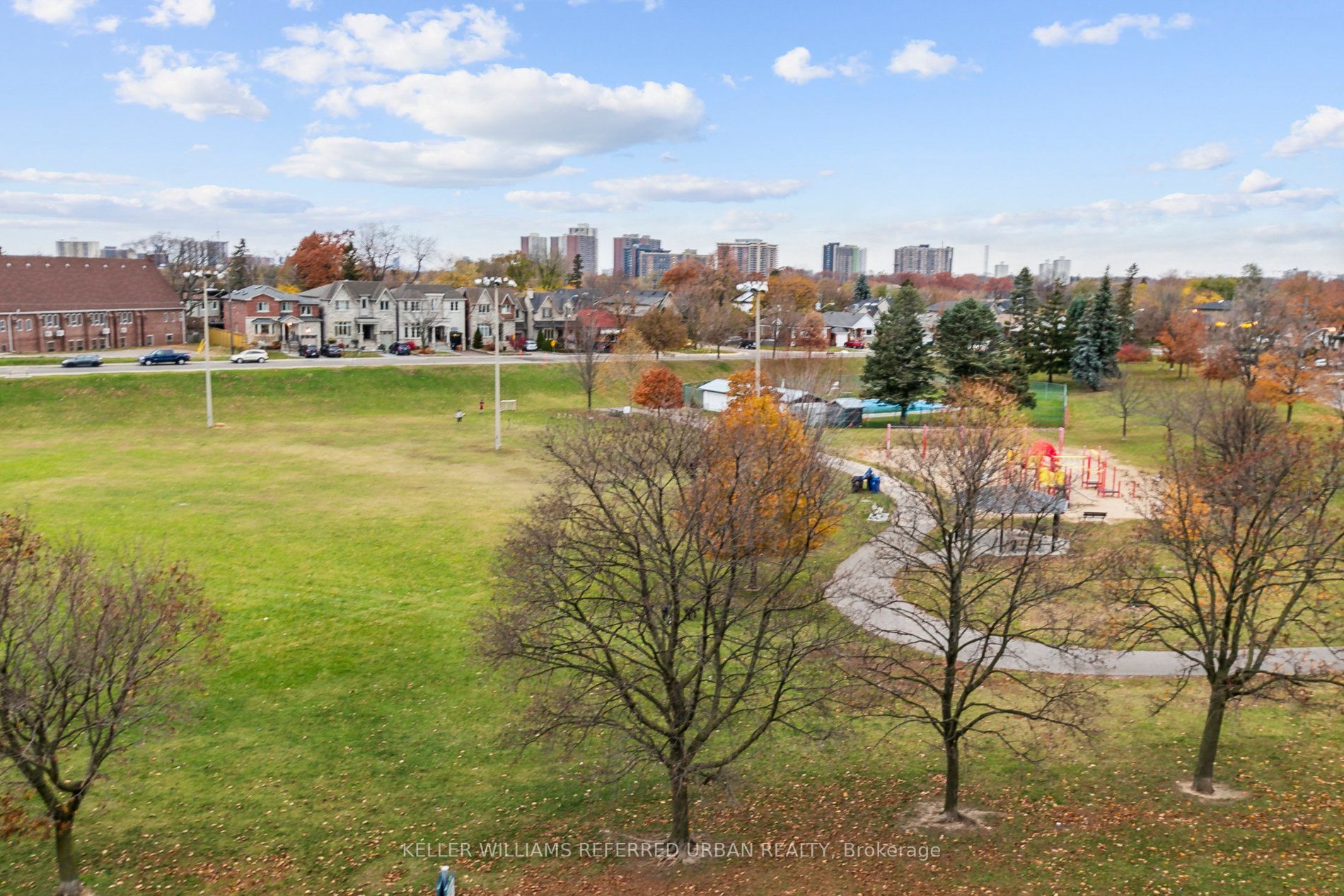 160 Fallingbrook Rd, #306