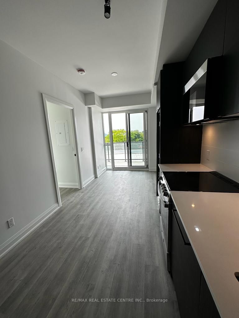 2369 Danforth Ave, #616