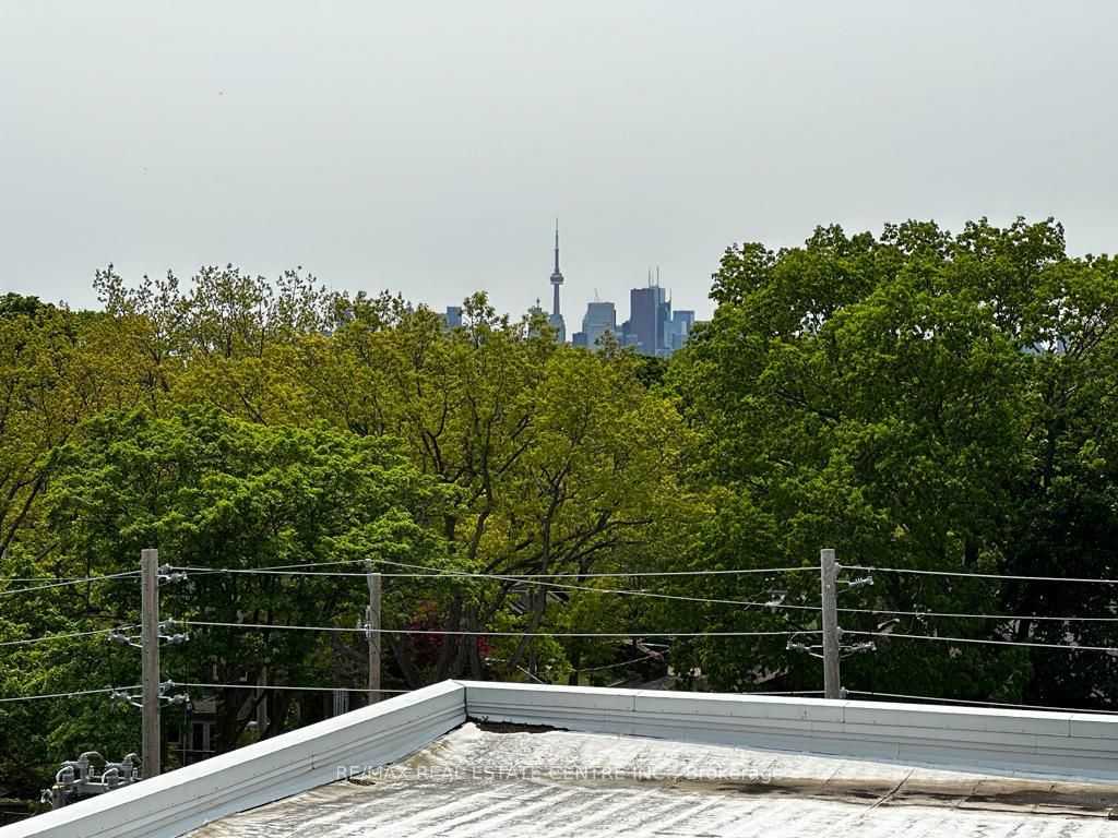2369 Danforth Ave, #616