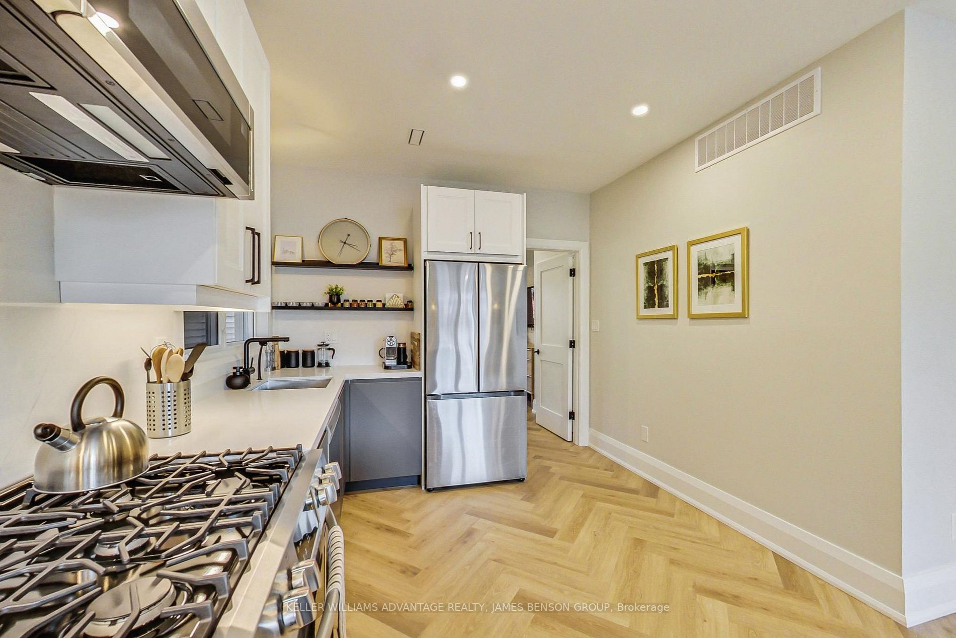 32 Galt Ave, #Unit 2