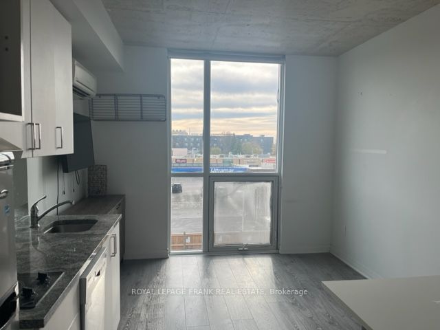 1900 Simcoe St N, #333