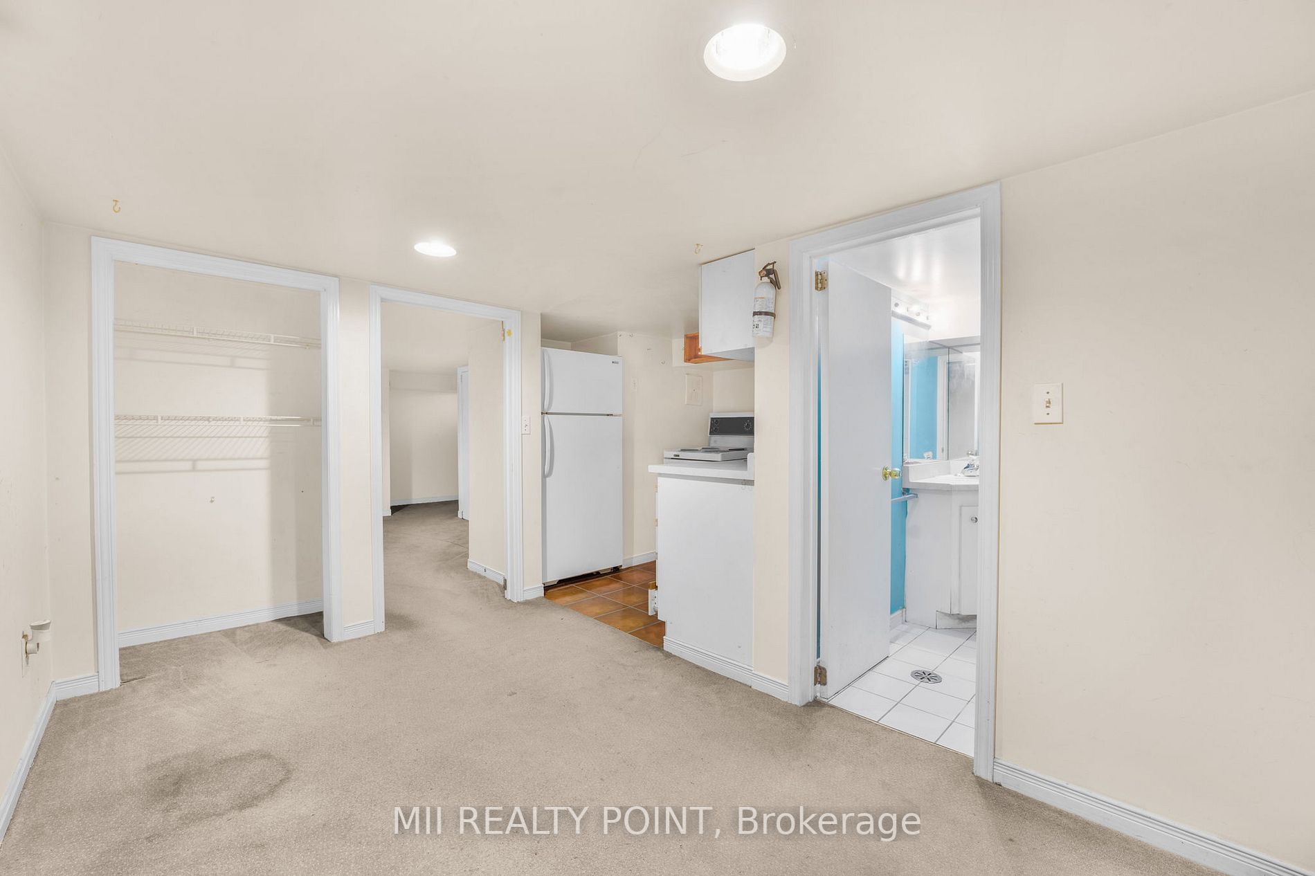 73 Leuty Ave