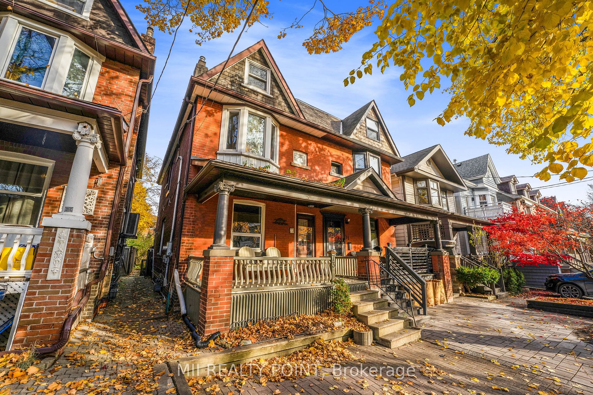 73 Leuty Ave