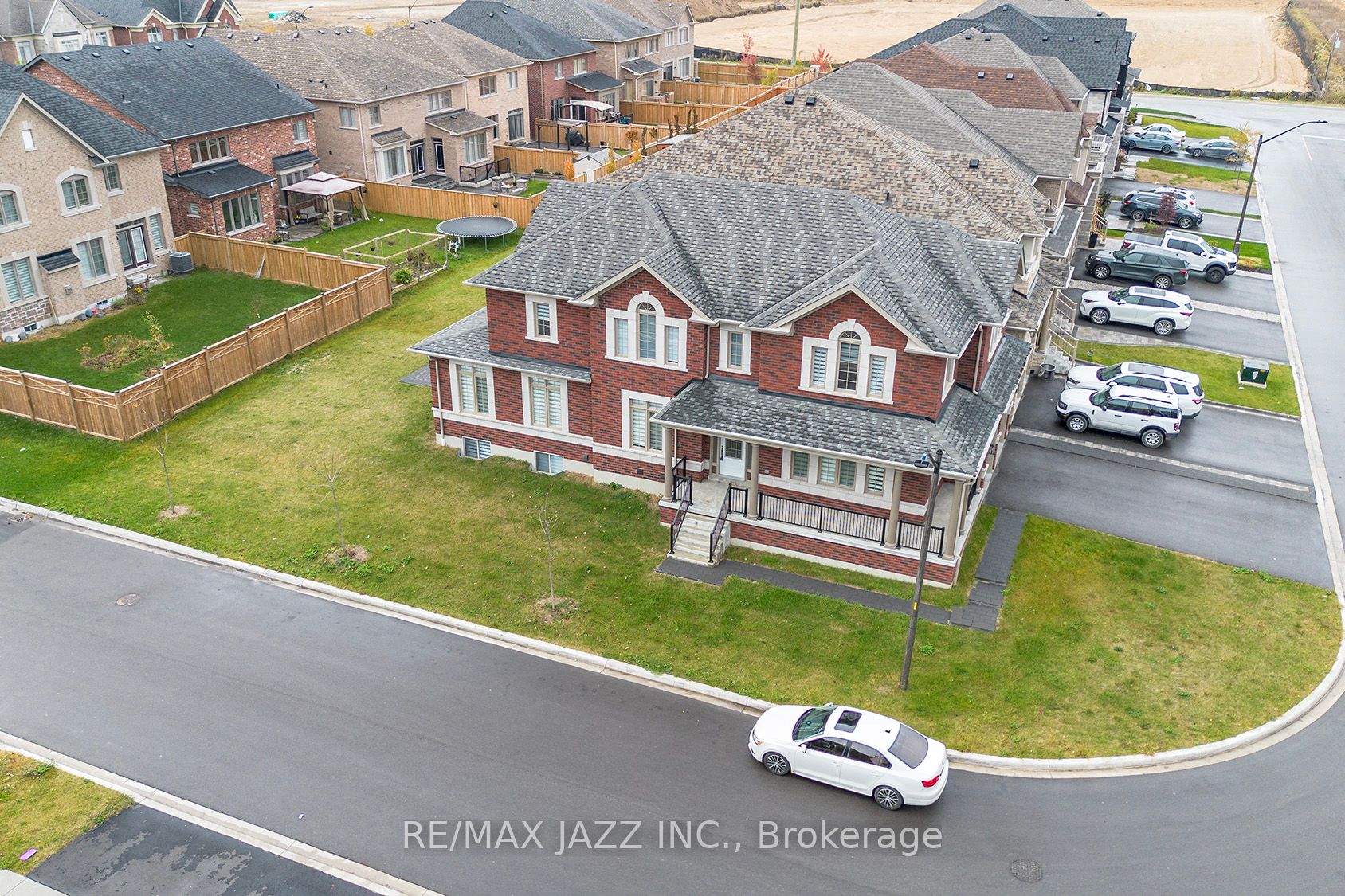 29 Ouellette Dr