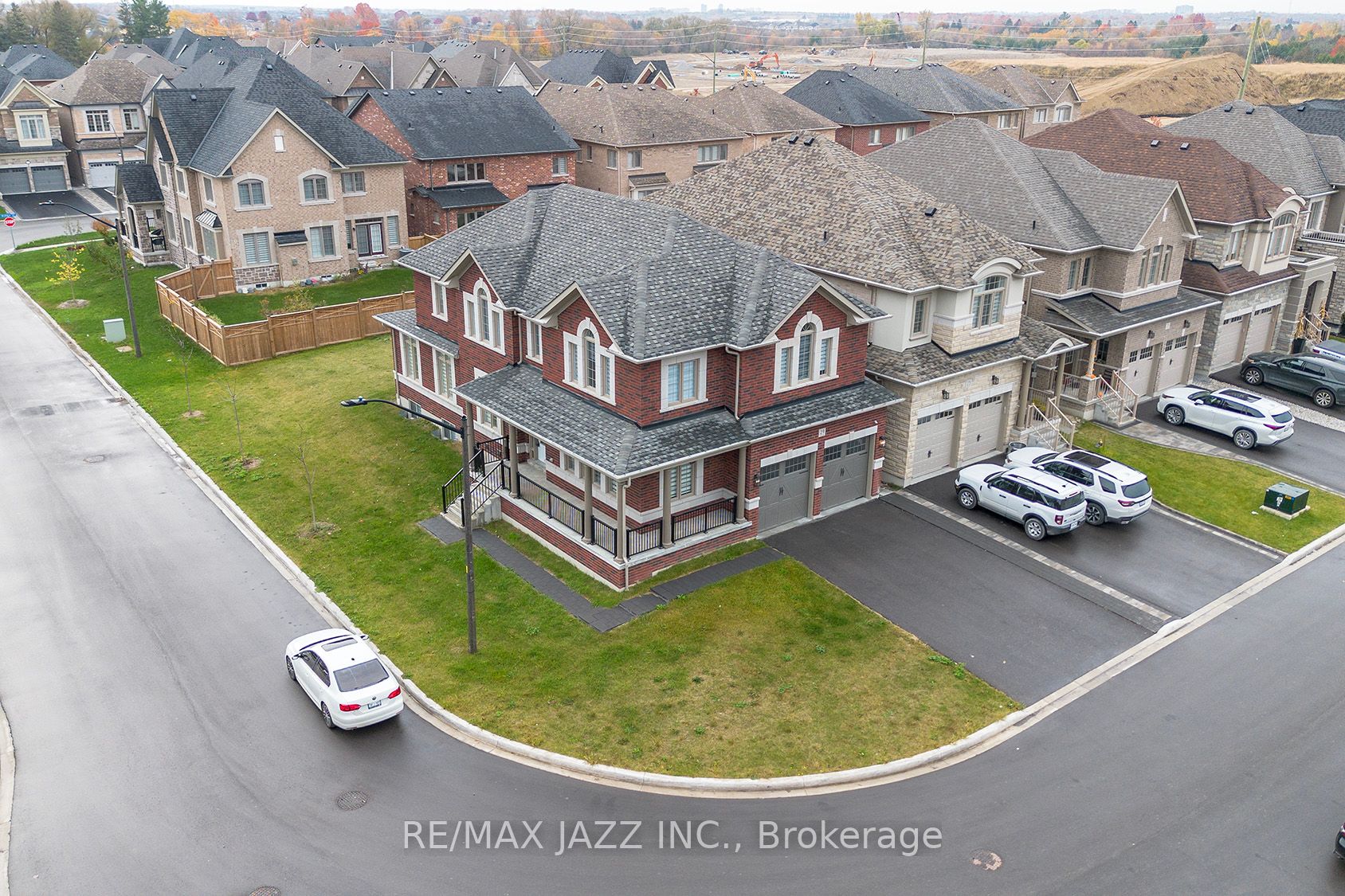 29 Ouellette Dr