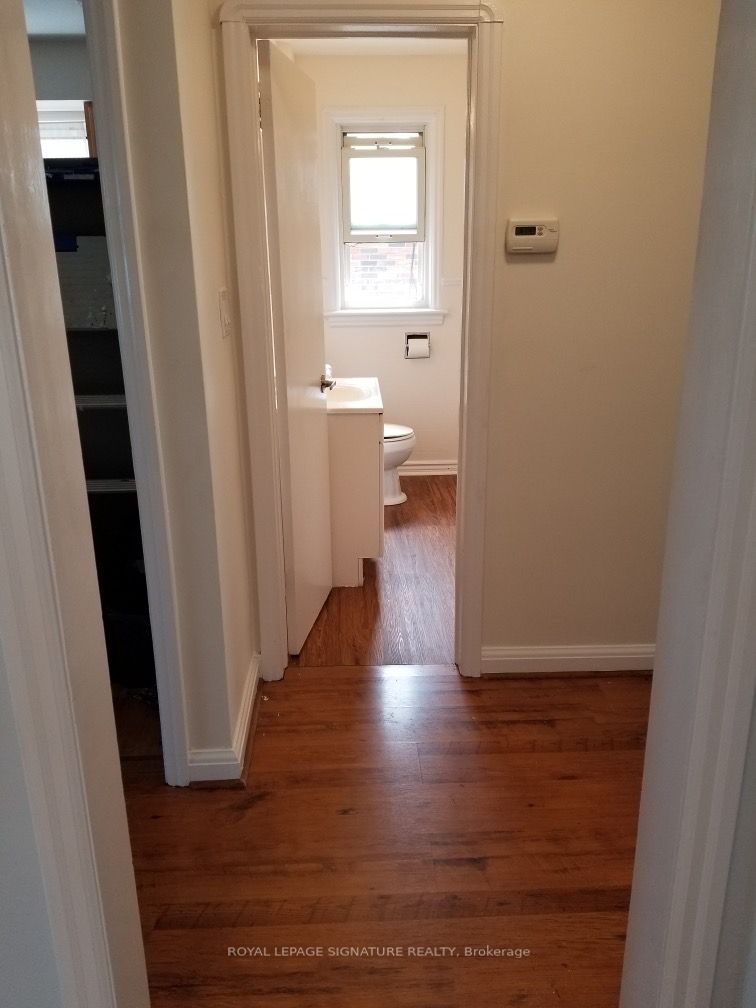 352 Highland Ave, #Upper