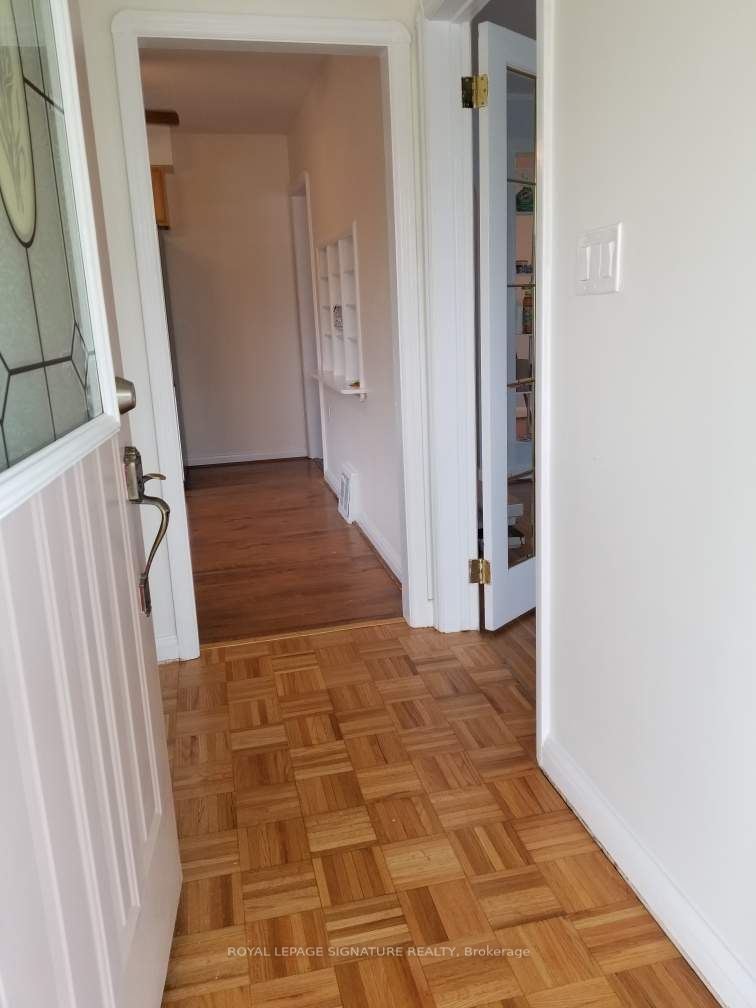 352 Highland Ave, #Upper