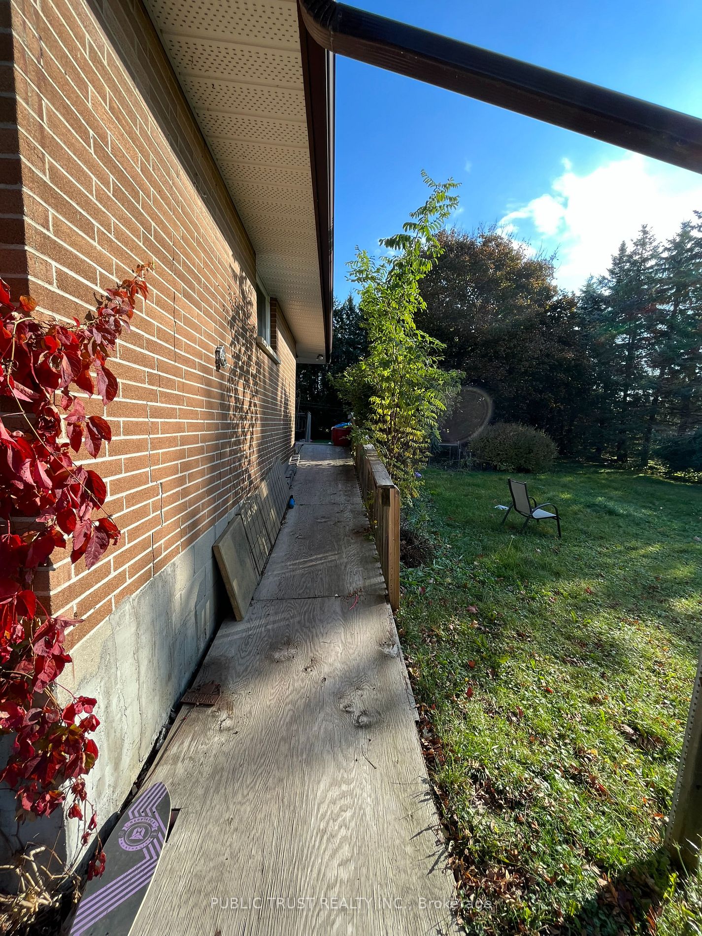 3515 Simcoe St N
