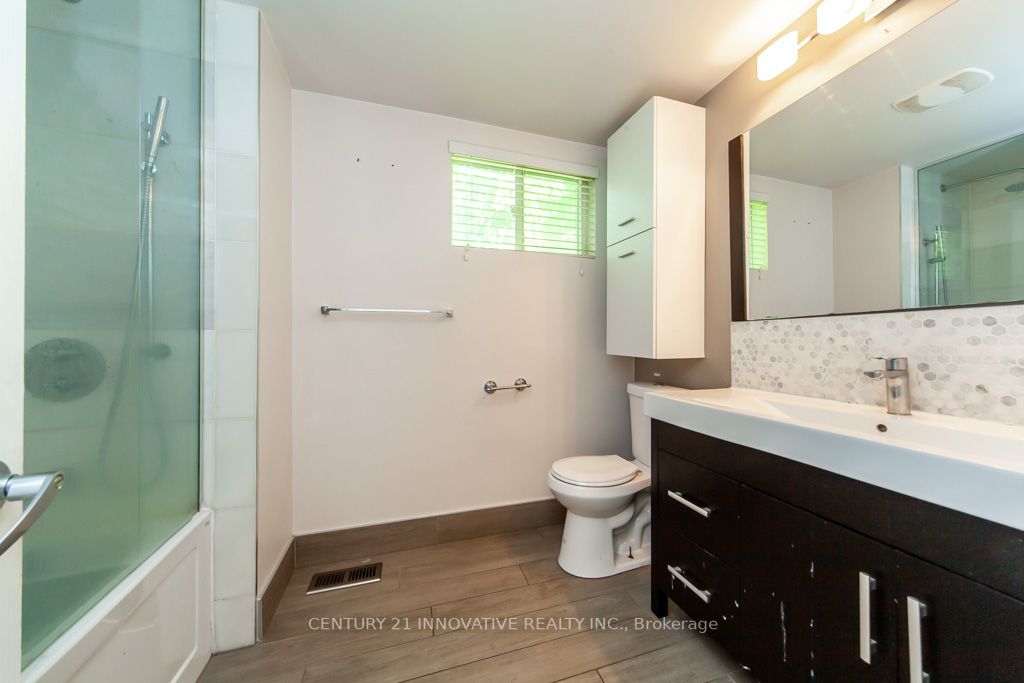 135 Queensbury Avenue