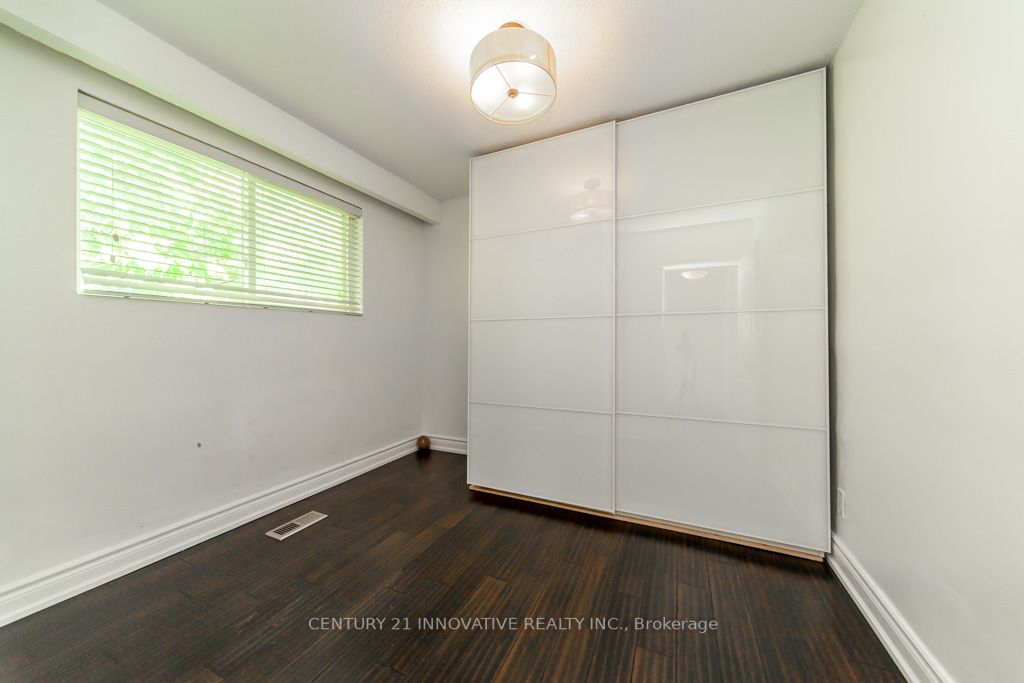 135 Queensbury Avenue
