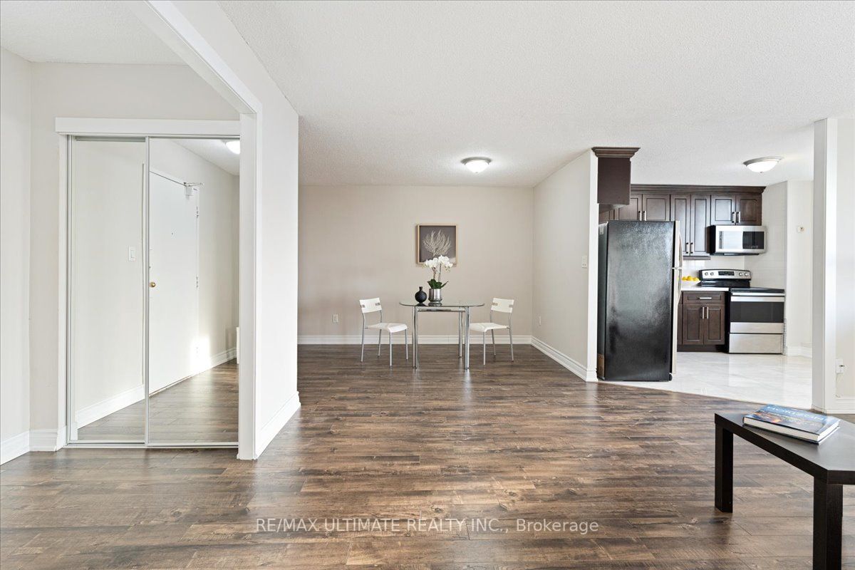 100 Wingarden Crt, #913