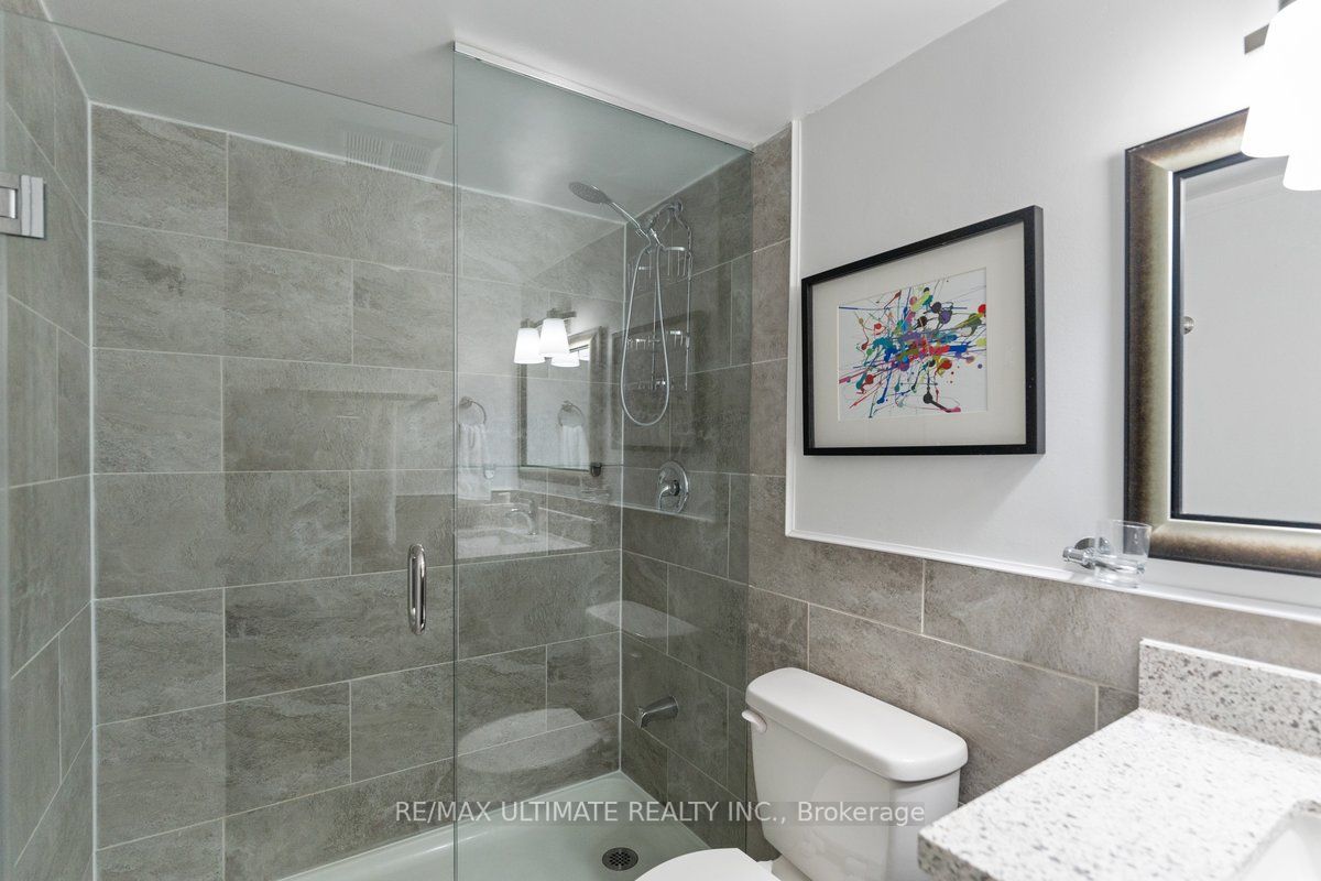 100 Wingarden Crt, #913