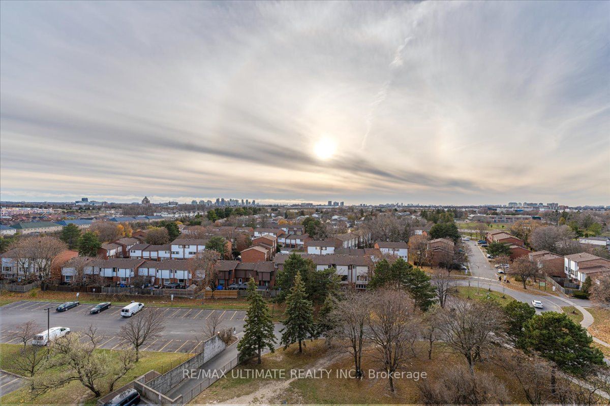 100 Wingarden Crt, #913