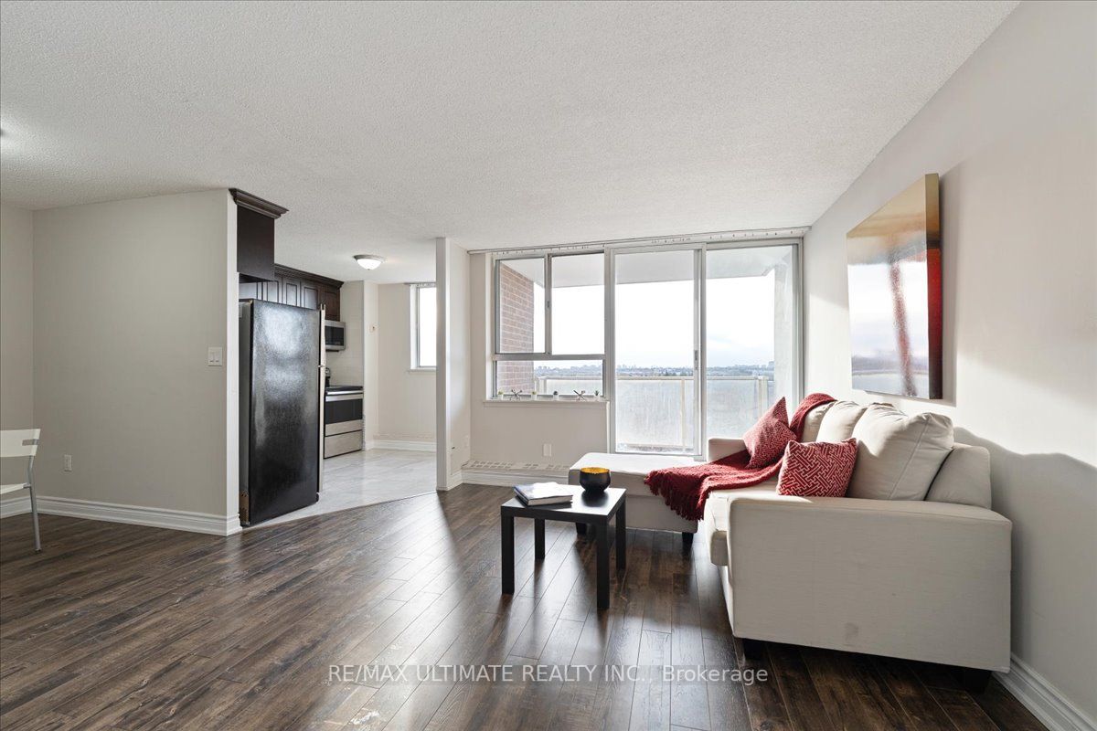 100 Wingarden Crt, #913