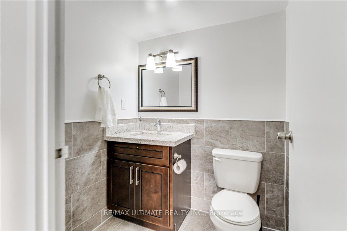 100 Wingarden Crt, #913