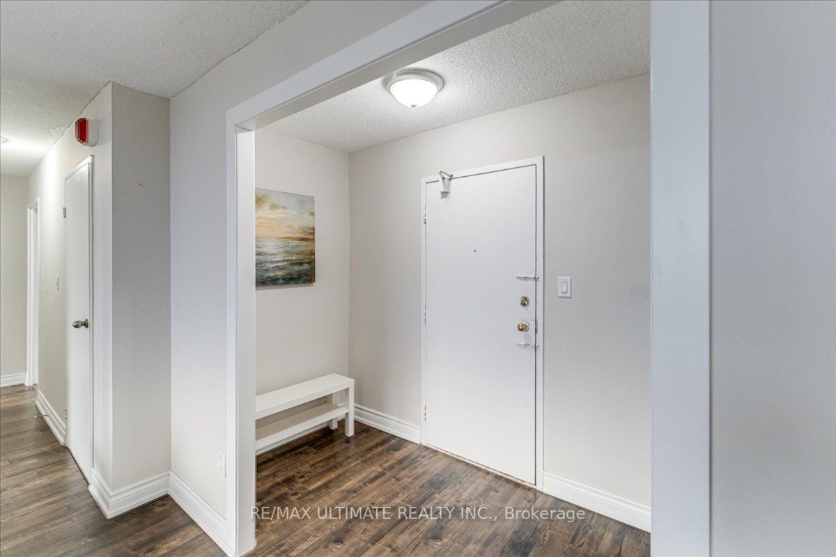 100 Wingarden Crt, #913