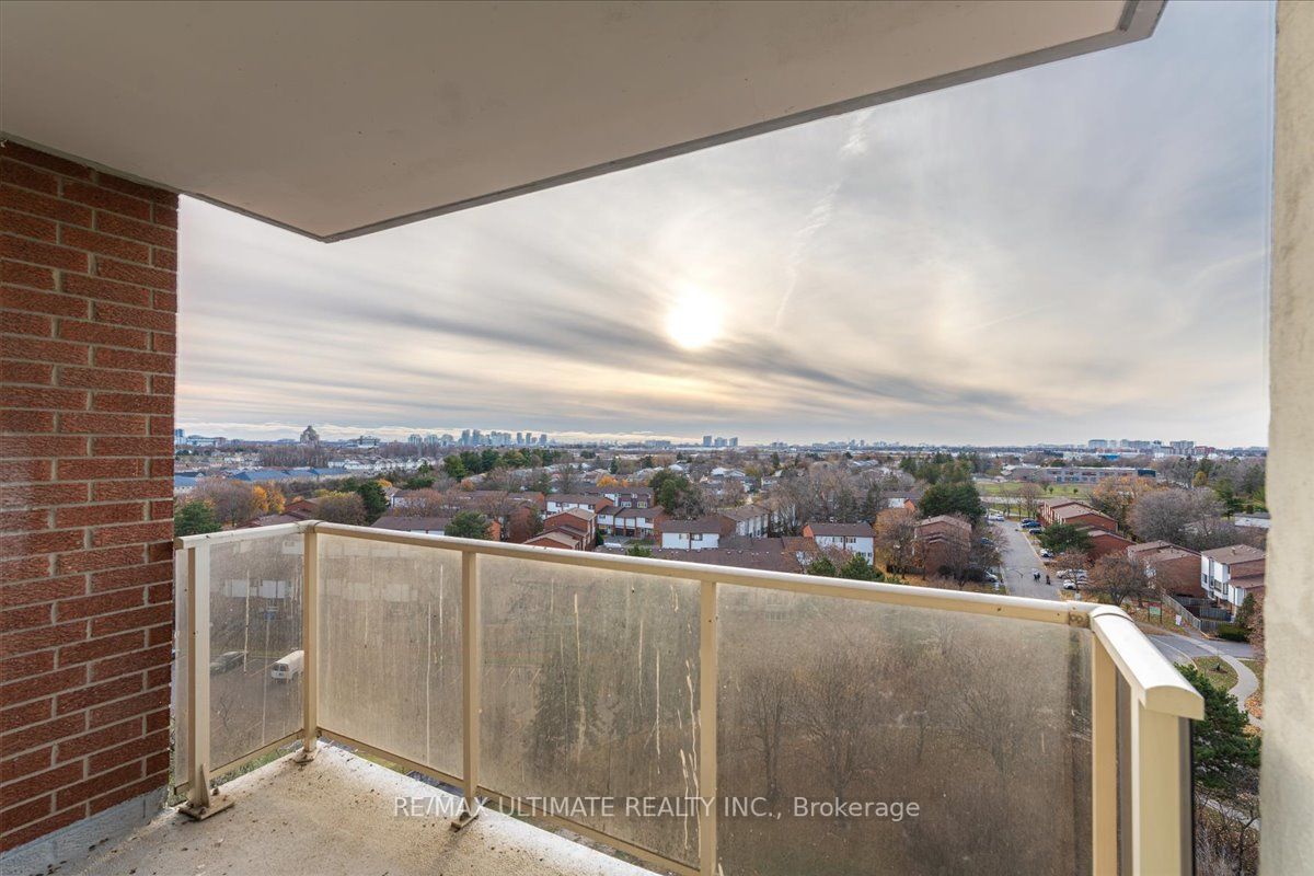 100 Wingarden Crt, #913