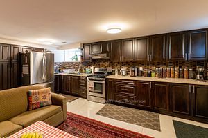 28 Clifford Crt