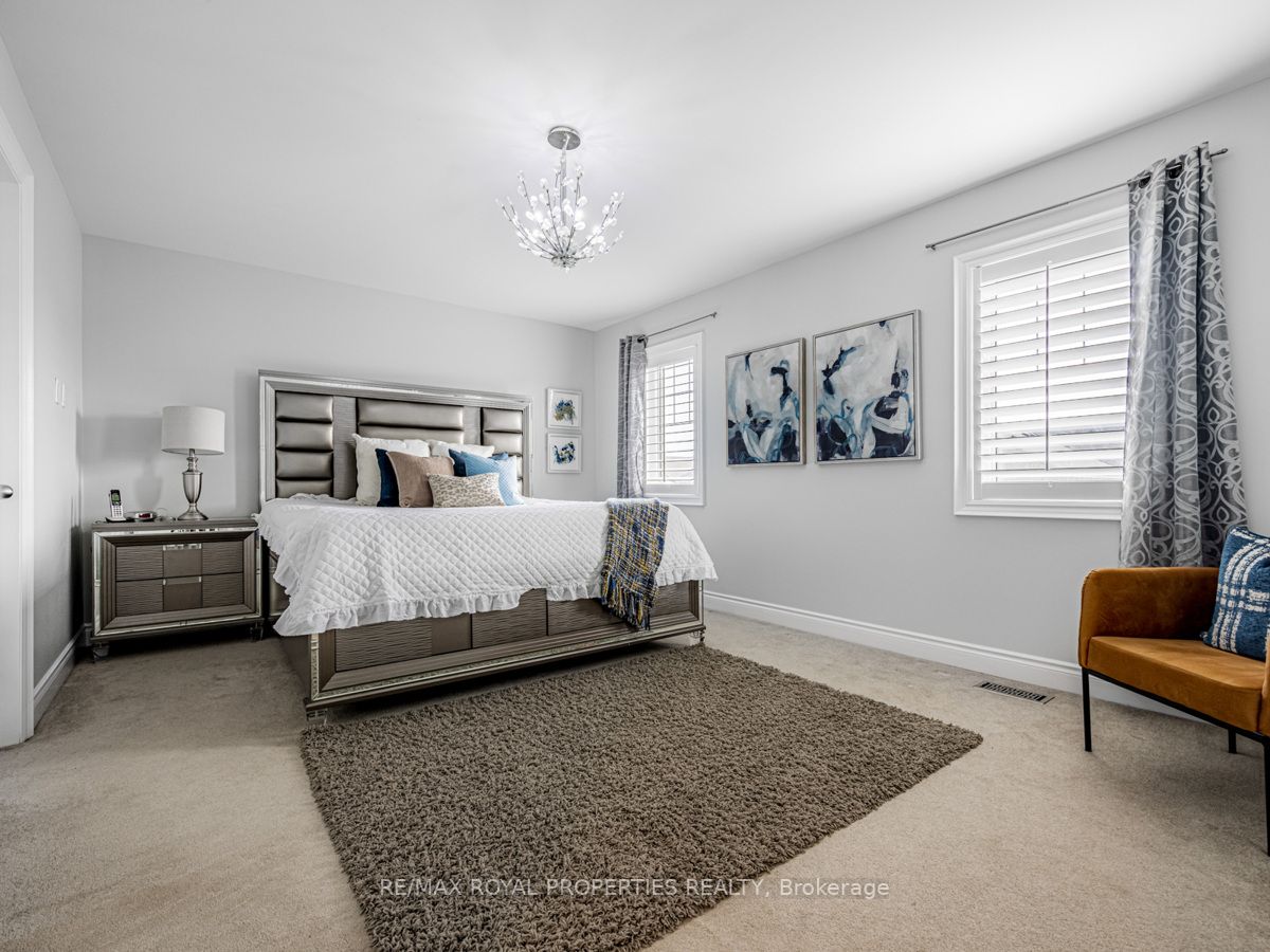 102 Sumersford Drive