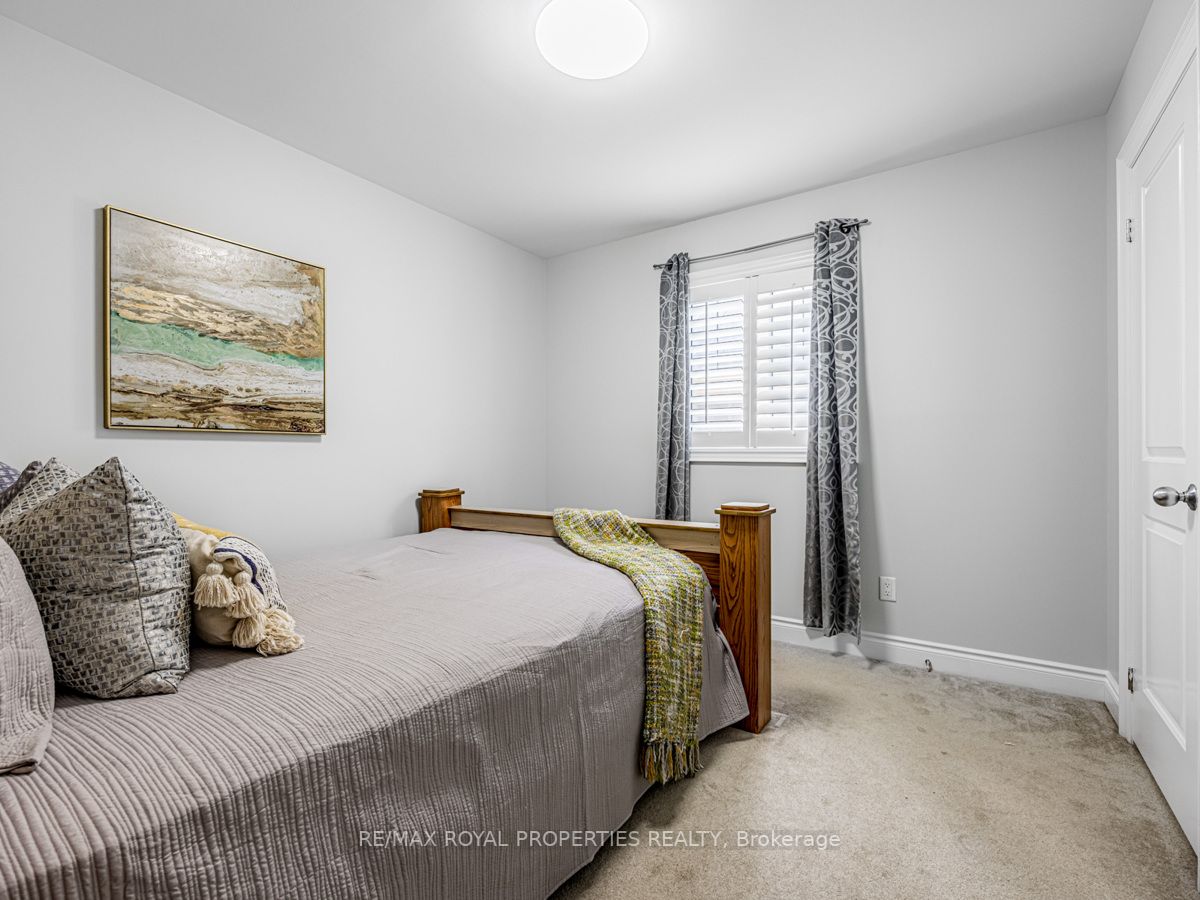 102 Sumersford Drive