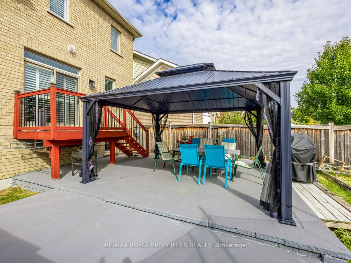 102 Sumersford Drive