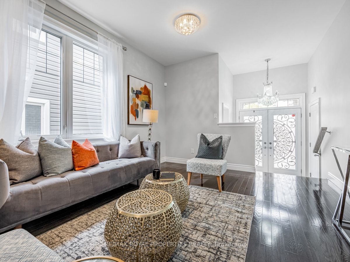 102 Sumersford Drive