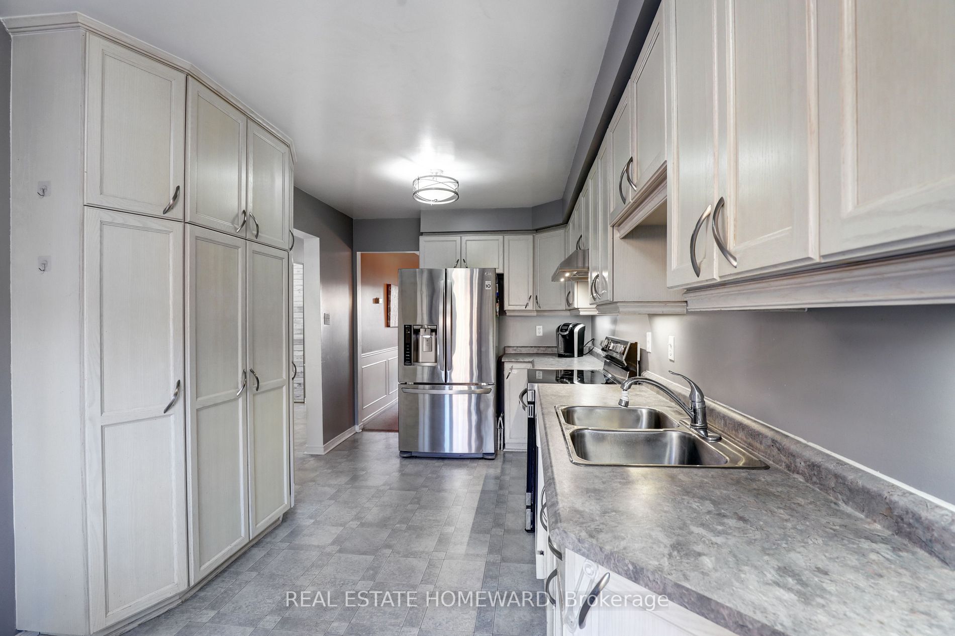 14 Barnes Dr