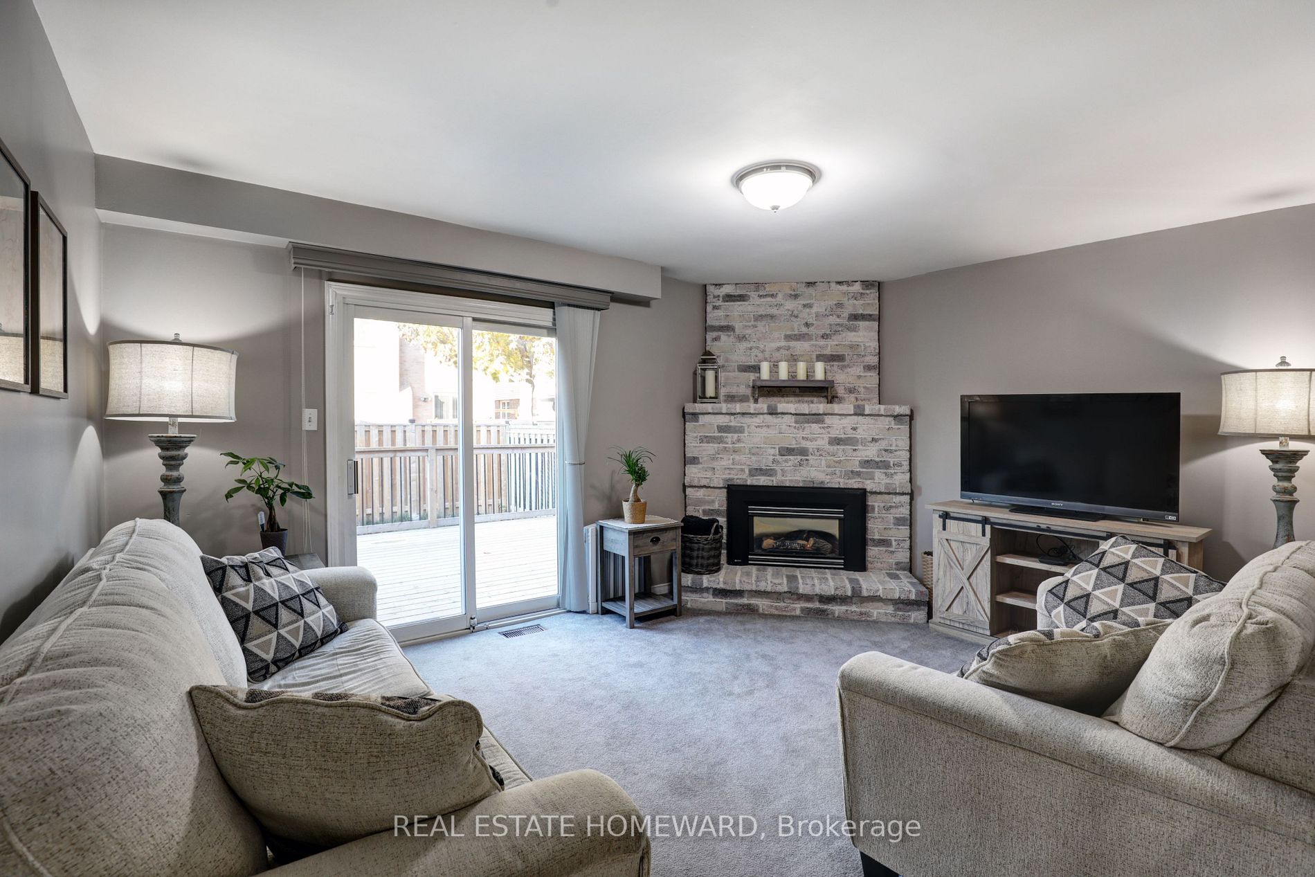 14 Barnes Dr