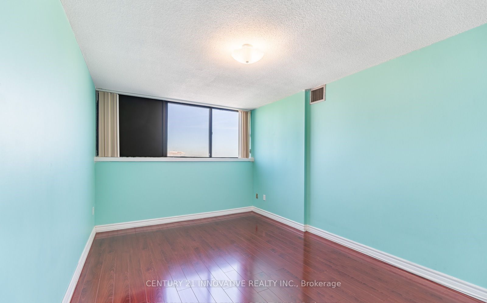 10 Tapscott Road, #1207