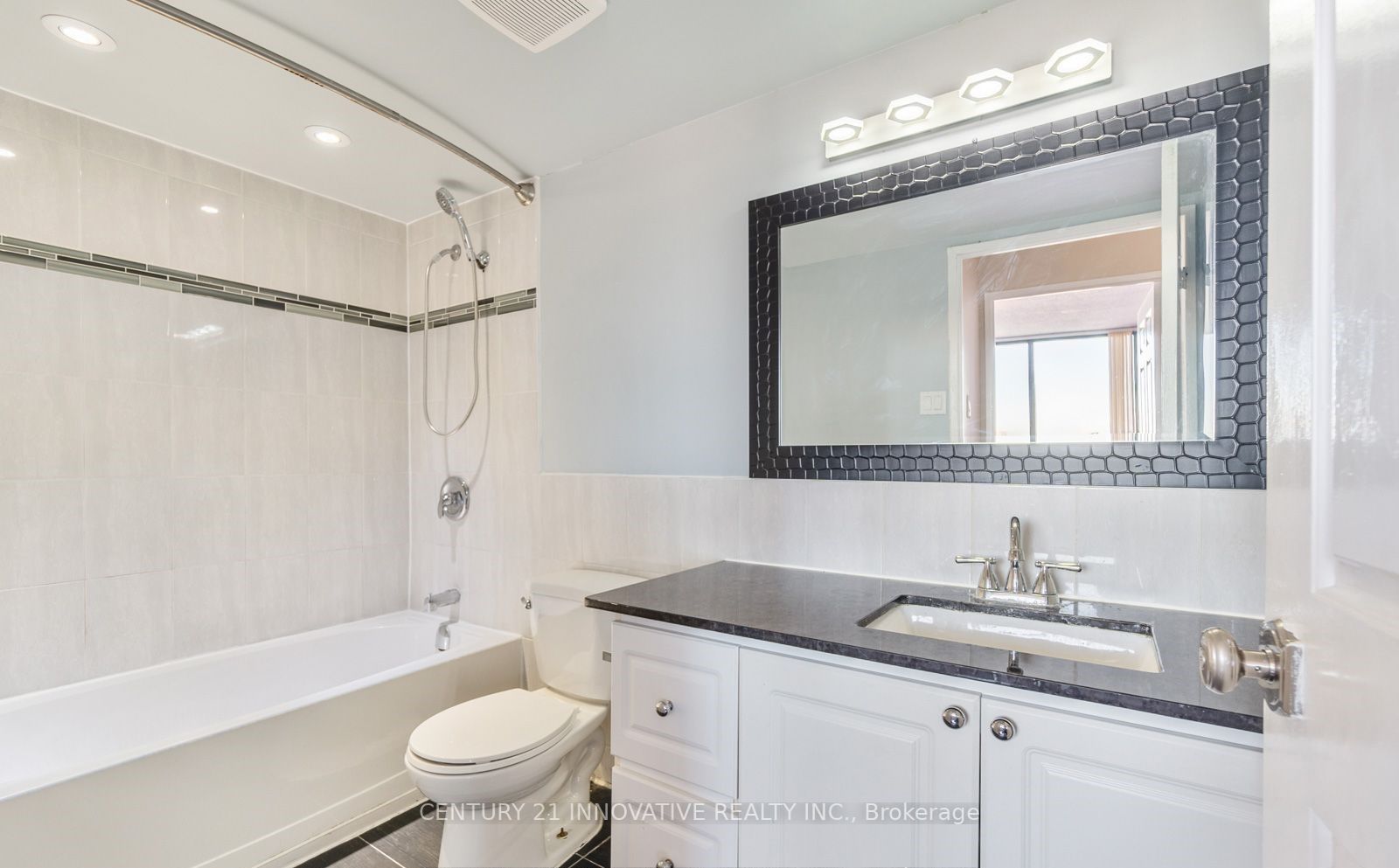 10 Tapscott Road, #1207