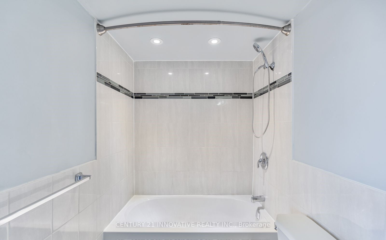 10 Tapscott Road, #1207
