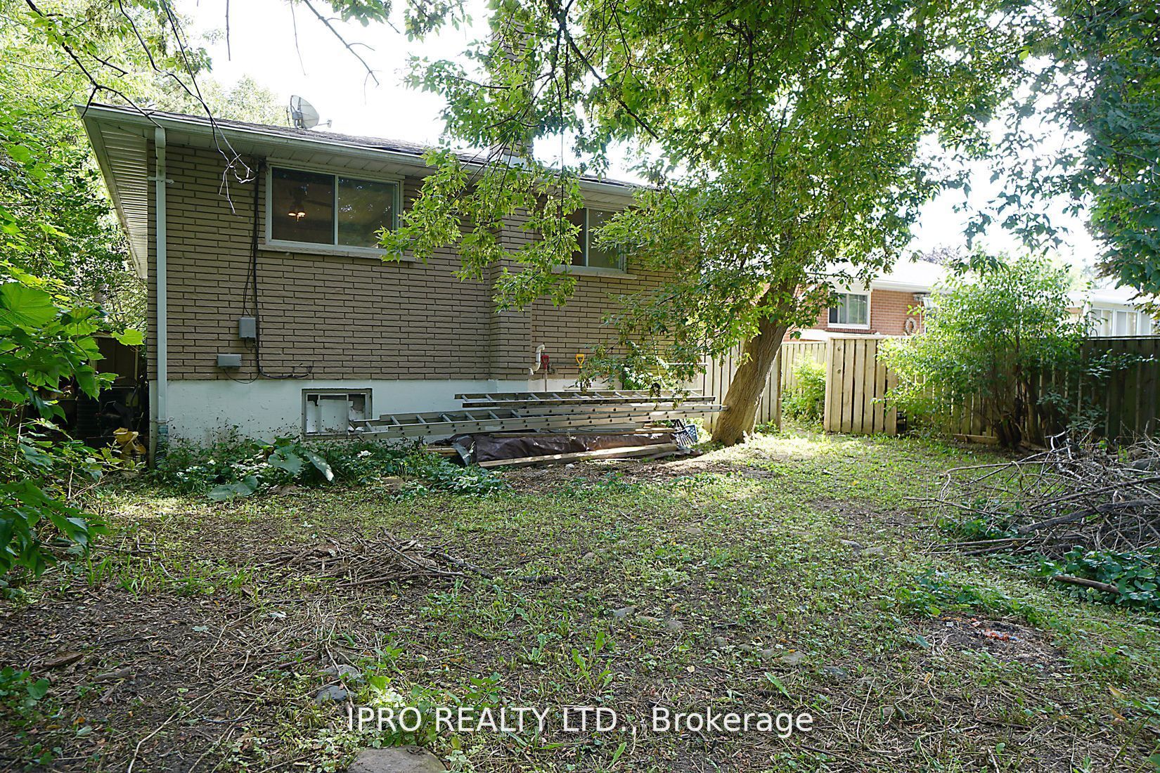 151 Clements Road E