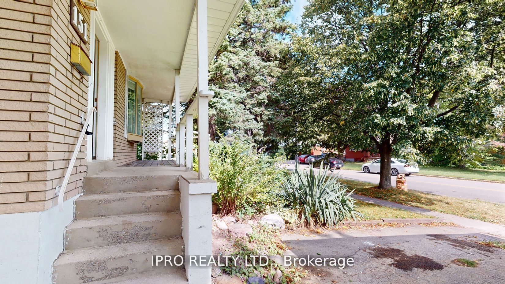 151 Clements Road E
