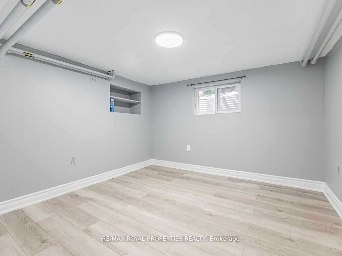 84 Doncaster Avenue