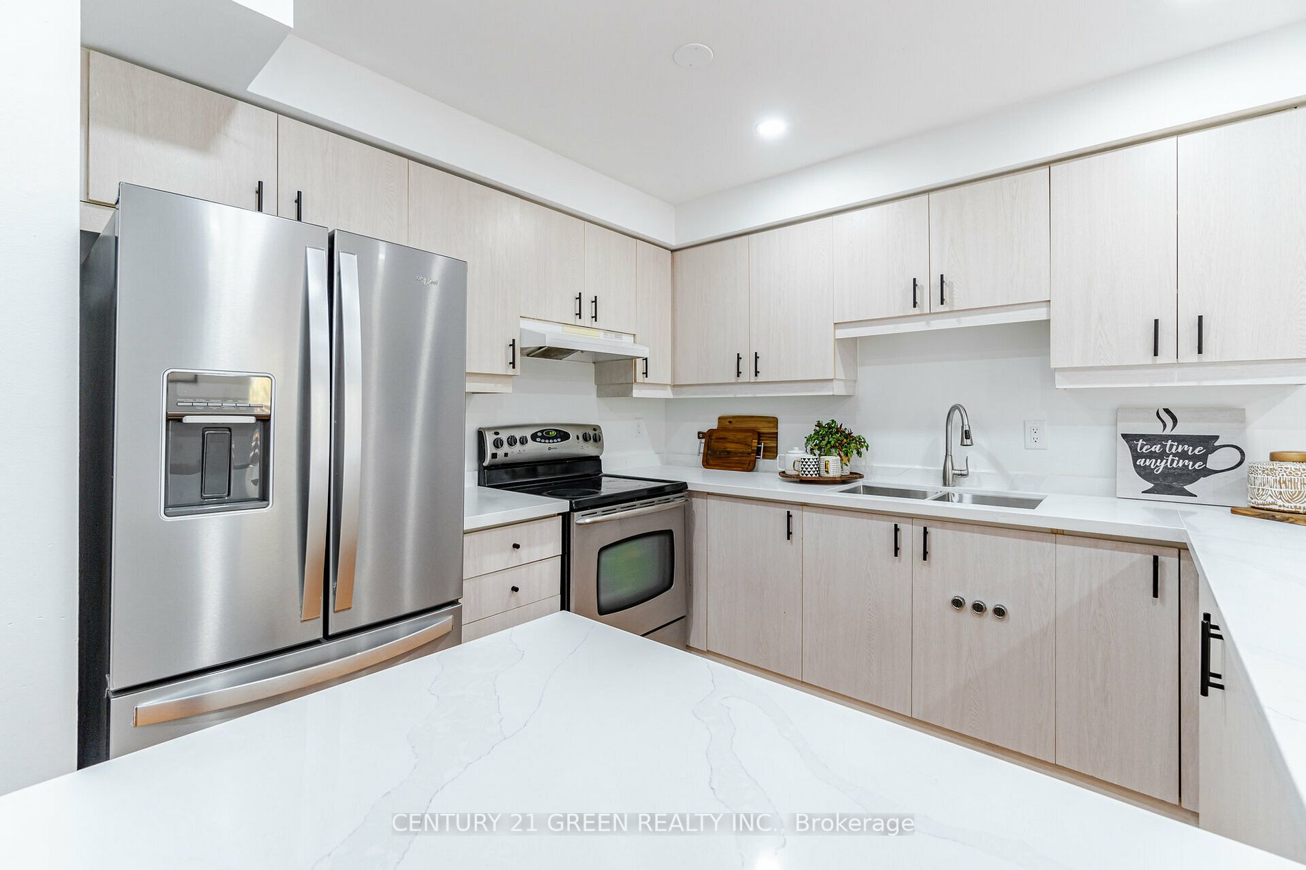 1610 Autumn Crescent