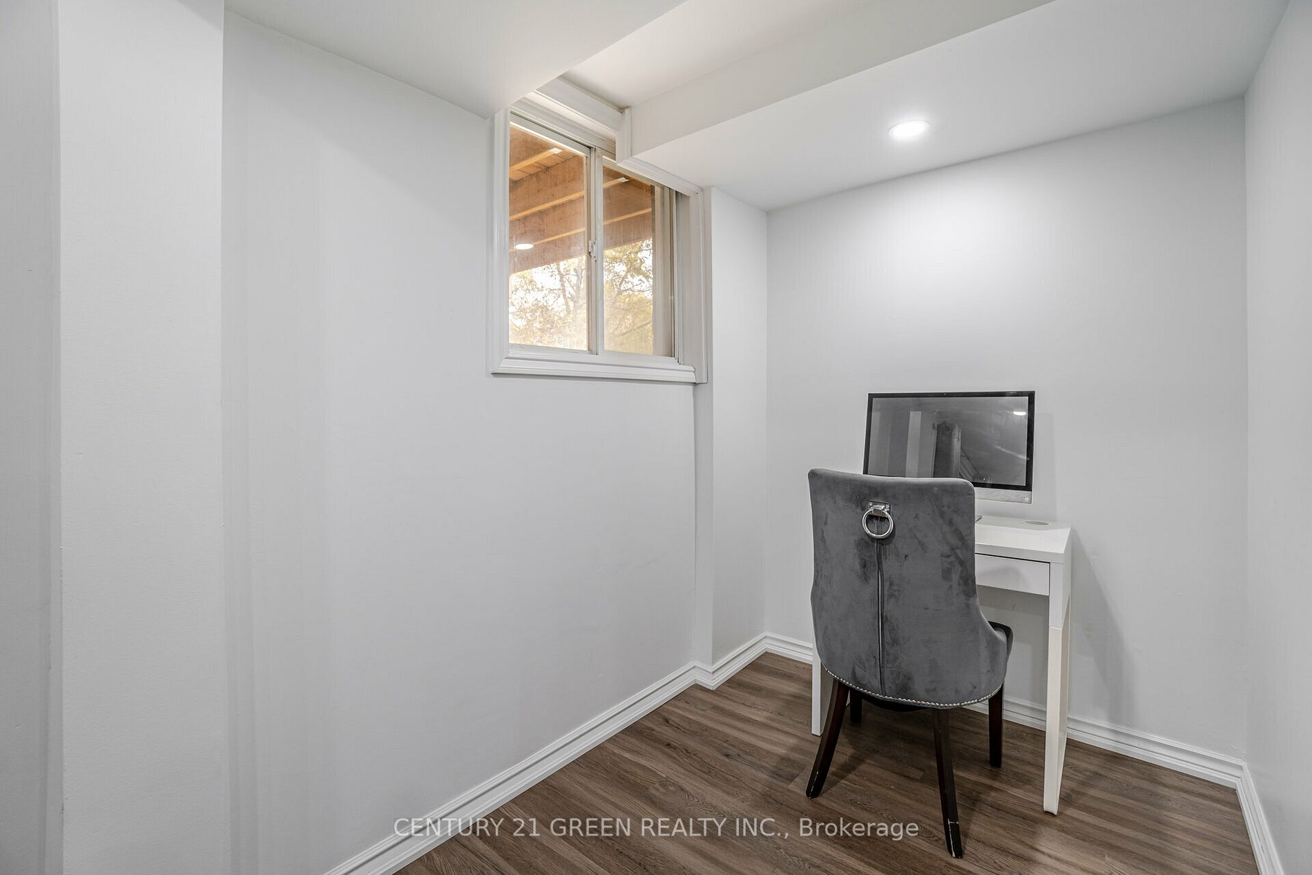 1610 Autumn Crescent