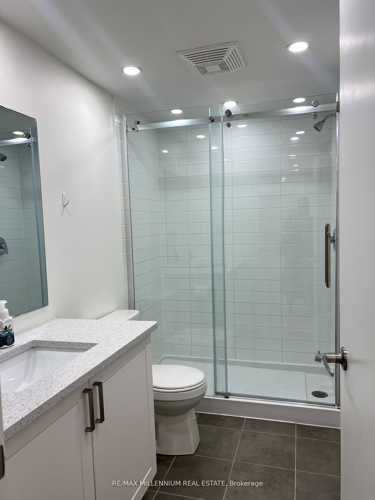 1555 Kingston Road, #510