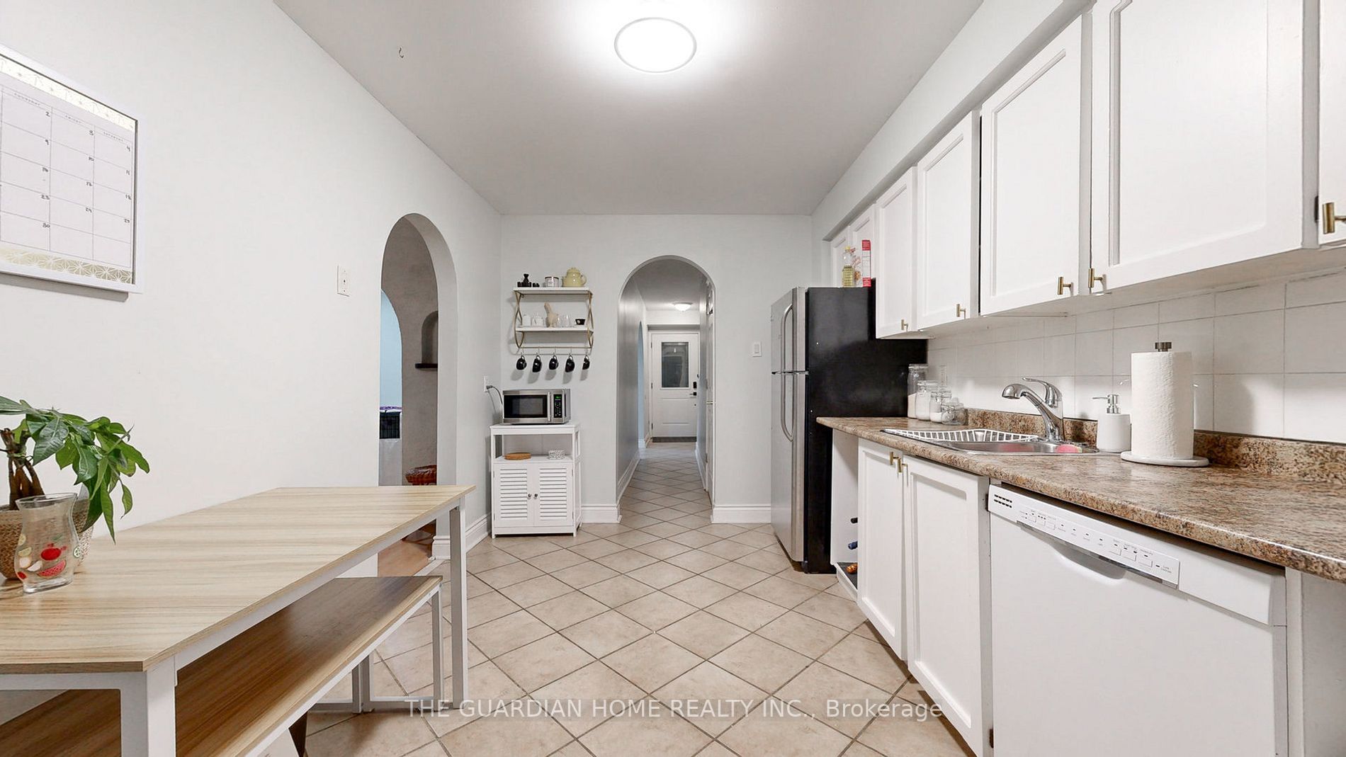 394 Ormond Dr