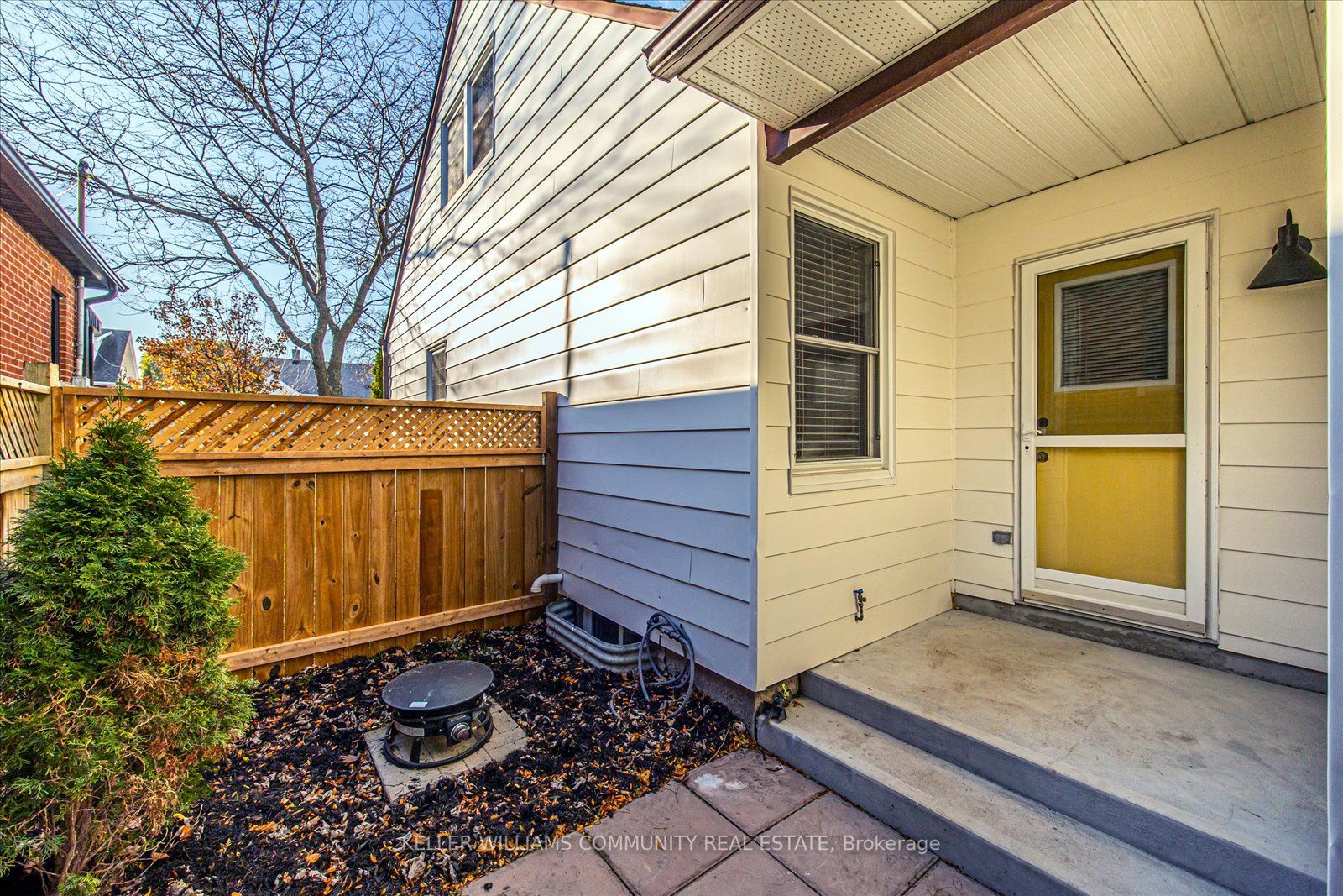 183 Roxborough Avenue