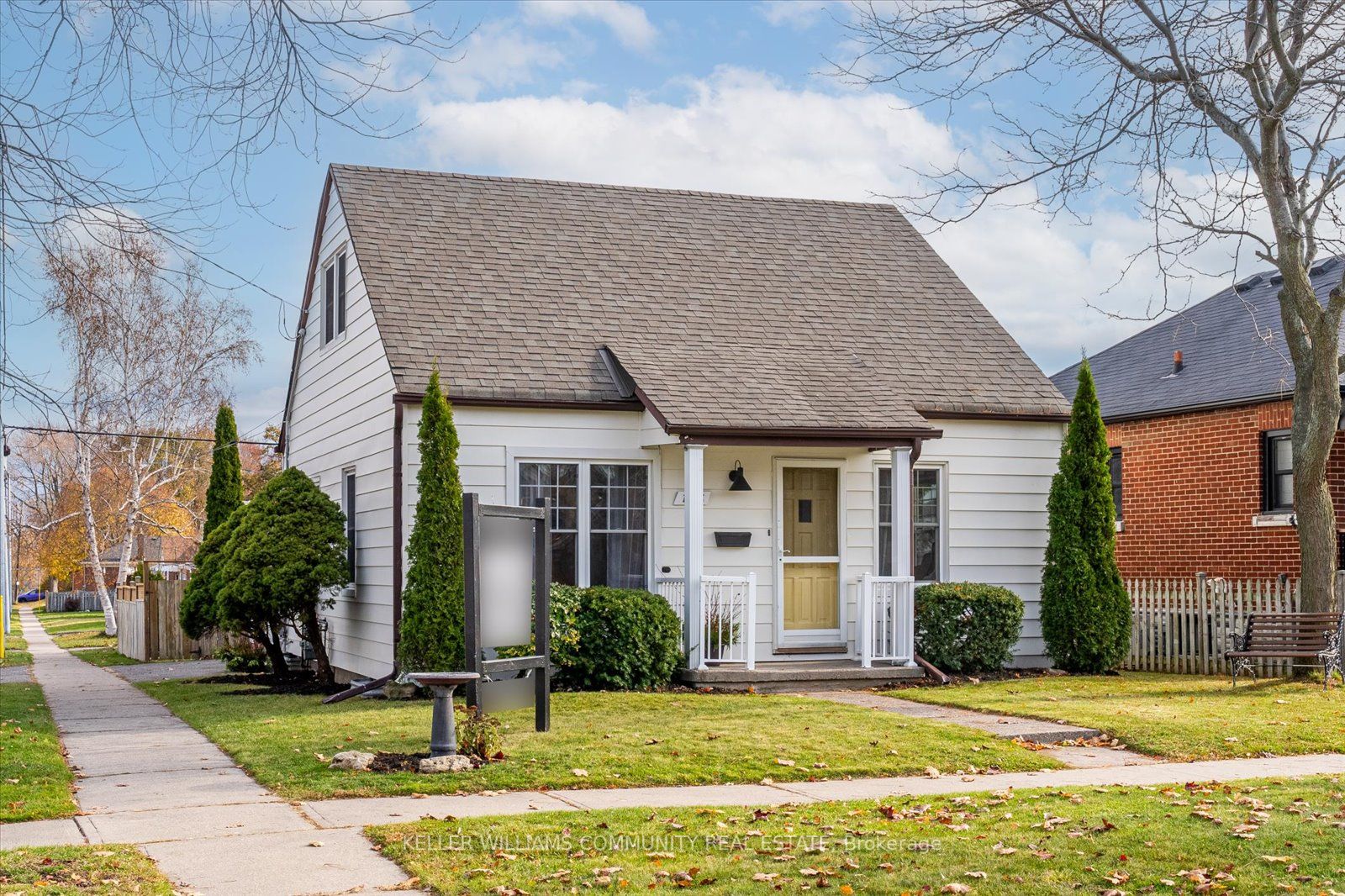 183 Roxborough Avenue