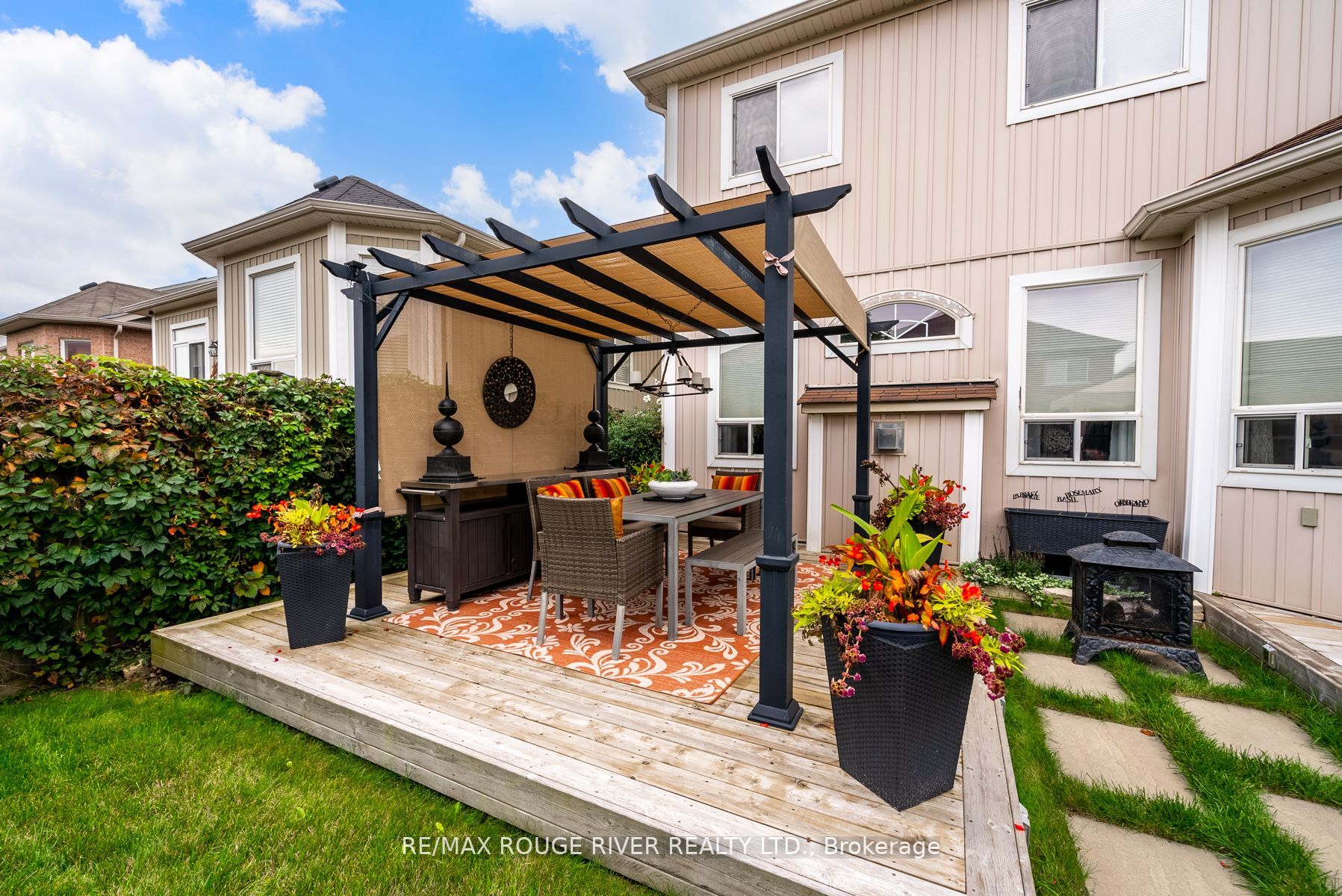 5 Rockland Crescent
