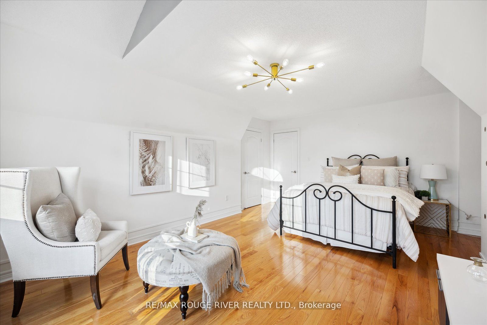 5 Rockland Crescent